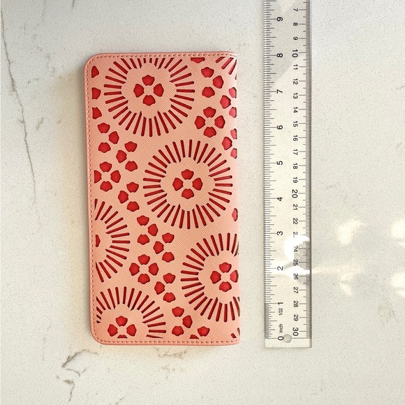NWOT Anthropologie Bifold Wallet - Picture 6 of 7